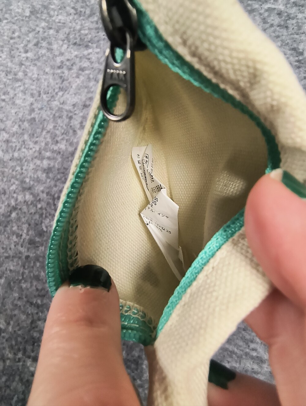 Patagonia zip coin purse - Picture 10 of 10